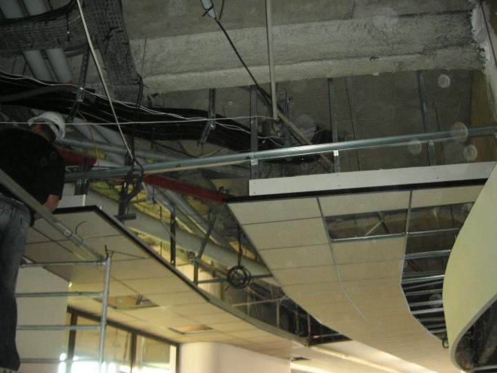 Rénovation plafond espace commercial Romainville